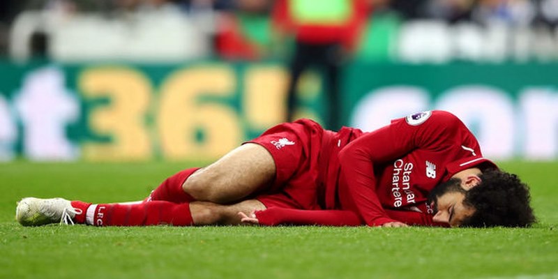 Salah bị thương khiến Liverpool lo lắng
